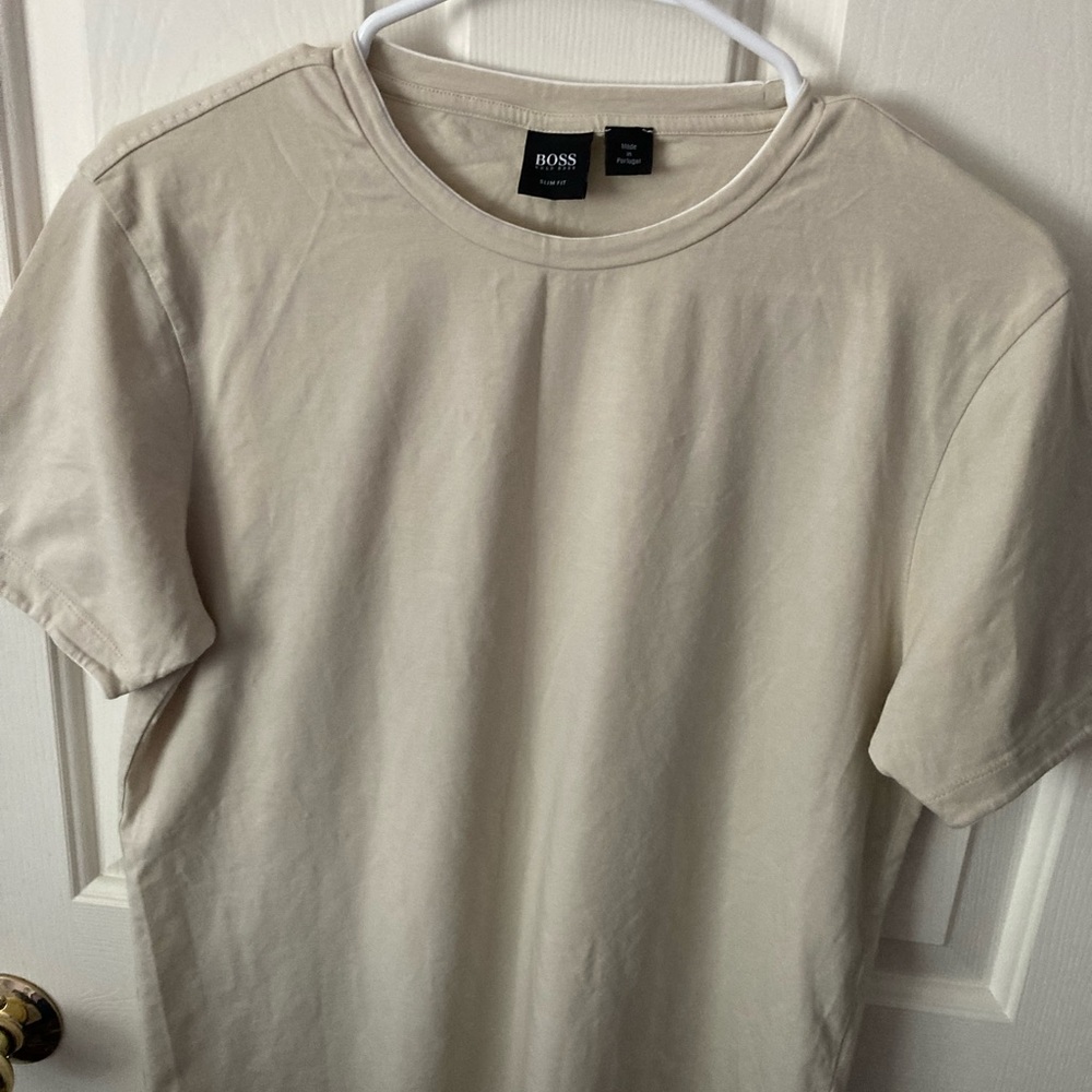 Men’s Hugo Boss slim fit cotton stretch blend short sleeve shirt. Size: L